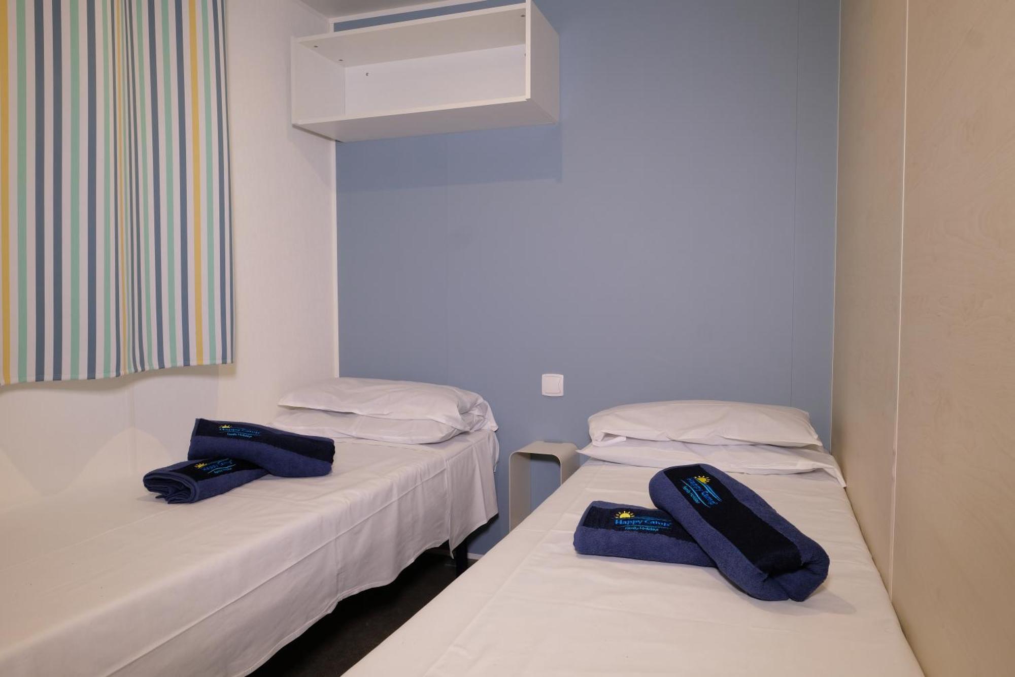 Happy Camp Mobile Homes In Camping Amadria Park Camping Trogir Seget Vranjica Exterior photo