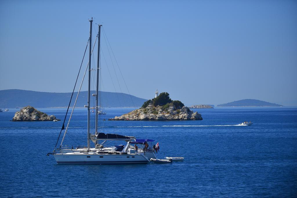 Happy Camp Mobile Homes In Camping Amadria Park Camping Trogir Seget Vranjica Exterior photo